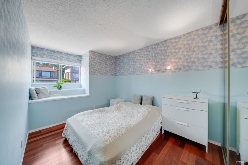 1295 Daimler Street, Coquitlam, BC - Indoor Photo Showing Bedroom