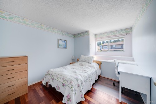 1295 Daimler Street, Coquitlam, BC - Indoor Photo Showing Bedroom