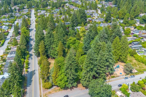 403-106 Kings Road W, North Vancouver, BC - Outdoor With View