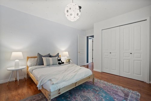 116 Parkside Drive, Port Moody, BC - Indoor Photo Showing Bedroom
