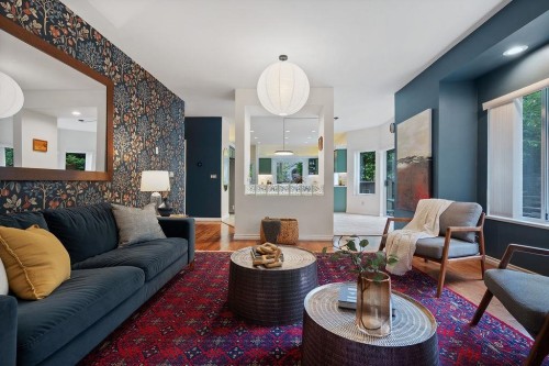 116 Parkside Drive, Port Moody, BC - Indoor Photo Showing Living Room
