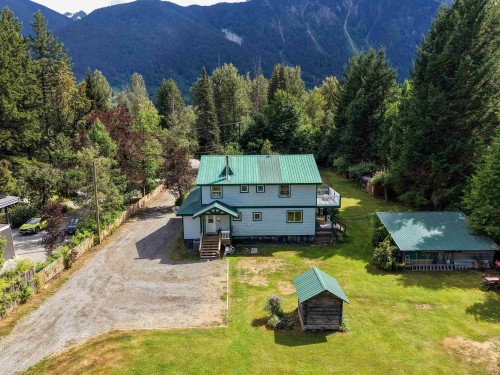 1985 Highway 99, Pemberton, BC - Outdoor