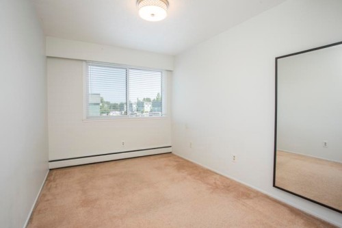 202-8040 Ryan Road, Richmond, BC - Indoor Photo Showing Other Room