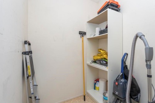 202-8040 Ryan Road, Richmond, BC - Indoor With Storage