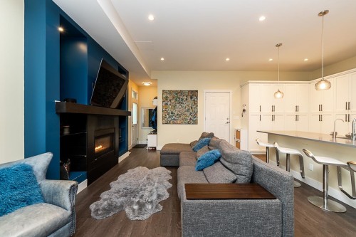 1461 Dayton Street, Coquitlam, BC - Indoor Photo Showing Living Room With Fireplace