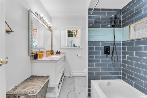 27810 110 Avenue, Maple Ridge, BC - Indoor Photo Showing Bathroom