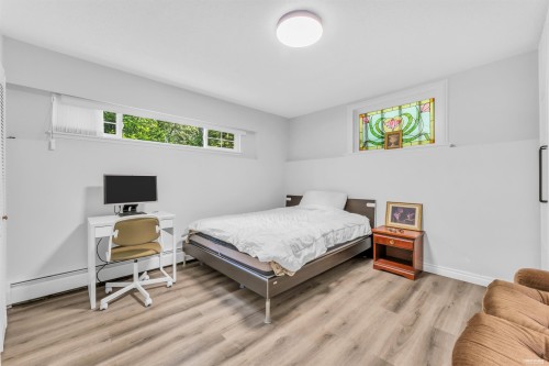 27810 110 Avenue, Maple Ridge, BC - Indoor Photo Showing Bedroom