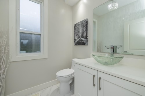 1025 Ranch Park Way, Coquitlam, BC - Indoor Photo Showing Bathroom