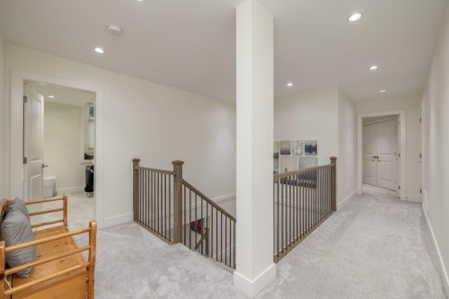 1025 Ranch Park Way, Coquitlam, BC - Indoor Photo Showing Other Room