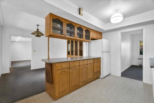 5070 Willow Street, Vancouver, BC - Indoor