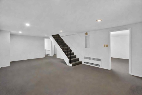 5070 Willow Street, Vancouver, BC - Indoor