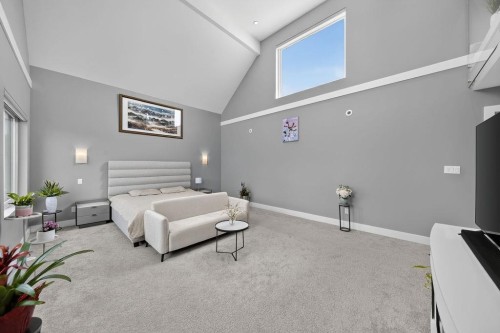 9571 Diamond Road, Richmond, BC - Indoor