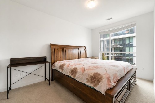 302-3581 Ross Drive, Vancouver, BC - Indoor Photo Showing Bedroom