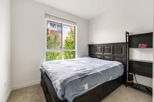 302-3581 Ross Drive, Vancouver, BC - Indoor Photo Showing Bedroom