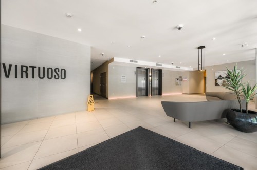 302-3581 Ross Drive, Vancouver, BC - Indoor Photo Showing Other Room