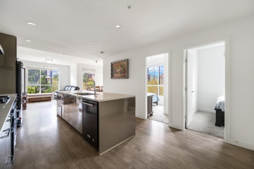302-3581 Ross Drive, Vancouver, BC - Indoor