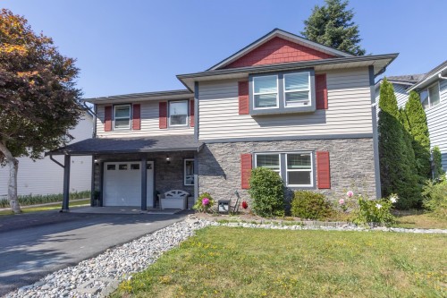 22531 Kendrick Loop, Maple Ridge, BC - Outdoor With Facade