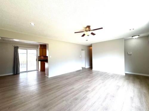 22543 123 Avenue, Maple Ridge, BC - Indoor