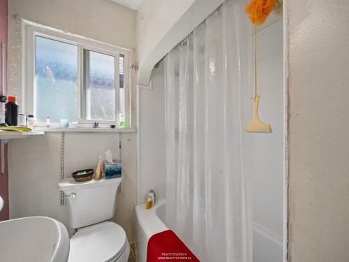 2231 25Th Avenue E, Vancouver, BC - Indoor Photo Showing Bathroom