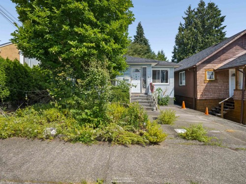 2231 25Th Avenue E, Vancouver, BC - Outdoor