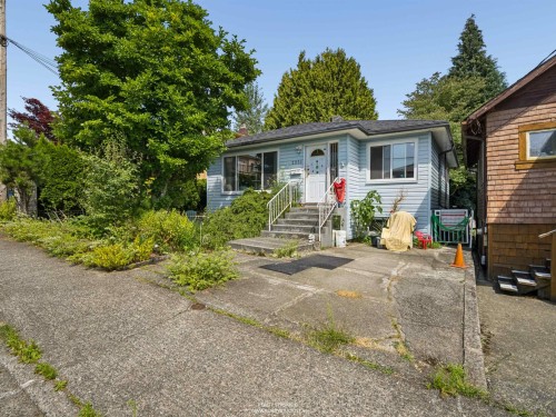 2231 25Th Avenue E, Vancouver, BC - Outdoor
