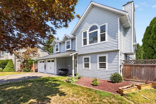 11902 Bruce Place, Maple Ridge, BC - Outdoor