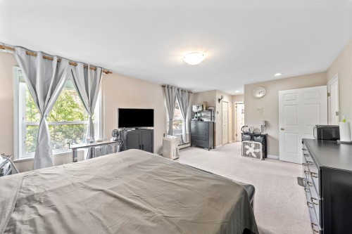 3628 Mckay Drive, Richmond, BC - Indoor Photo Showing Bedroom