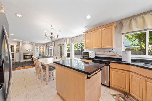 3628 Mckay Drive, Richmond, BC - Indoor Photo Showing Kitchen