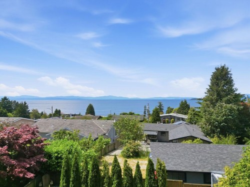 5111 Bay Road, Sechelt, BC - Outdoor With Body Of Water With View