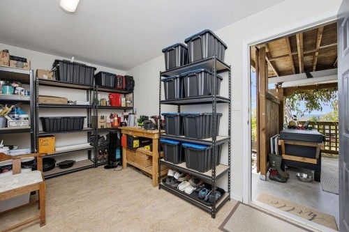 5111 Bay Road, Sechelt, BC - Indoor