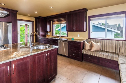 667 Colinet Street, Coquitlam, BC 