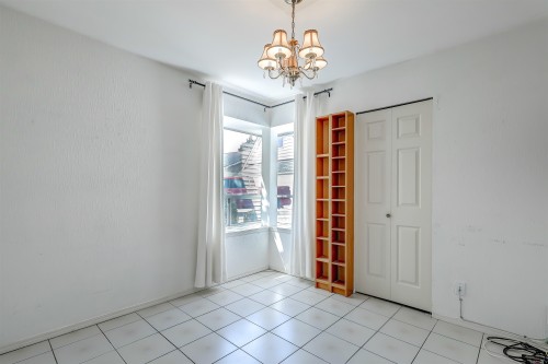 5367 Hazel Court, Delta, BC - Indoor Photo Showing Other Room