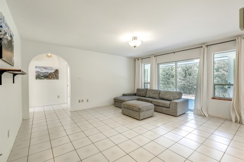 5367 Hazel Court, Delta, BC - Indoor