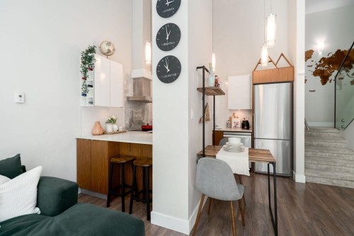 155 2Nd Avenue W, Vancouver, BC - Indoor