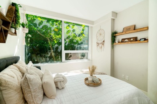 155 2Nd Avenue W, Vancouver, BC - Indoor
