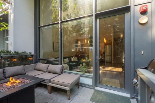 155 2Nd Avenue W, Vancouver, BC - Outdoor With Exterior