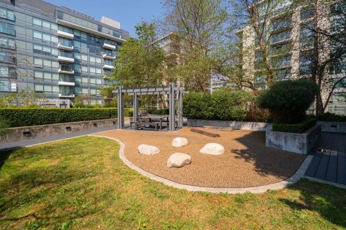 155 2Nd Avenue W, Vancouver, BC - Outdoor