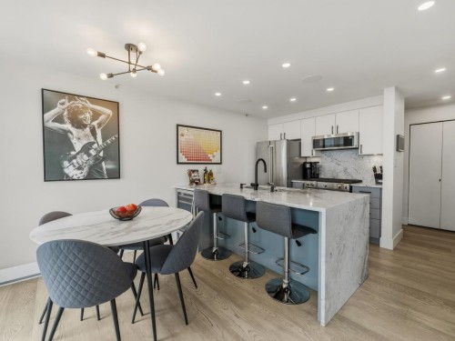 3106-1495 Richards Street, Vancouver, BC - Indoor Photo Showing Dining Room