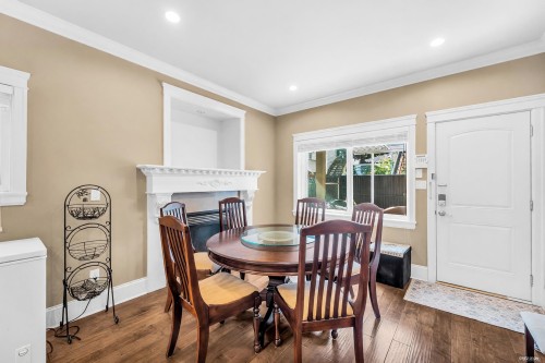8480 Francis Road, Richmond, BC - Indoor Photo Showing Dining Room