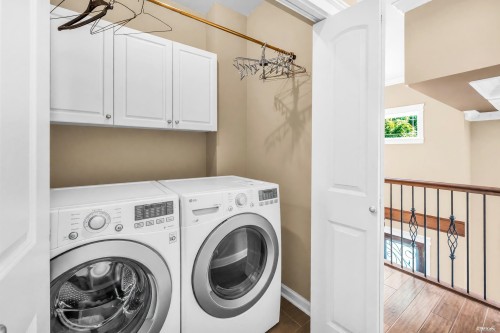 8480 Francis Road, Richmond, BC - Indoor Photo Showing Laundry Room