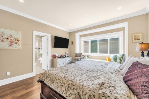 8480 Francis Road, Richmond, BC - Indoor Photo Showing Bedroom