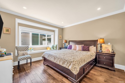 8480 Francis Road, Richmond, BC - Indoor Photo Showing Bedroom