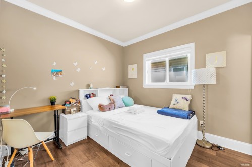 8480 Francis Road, Richmond, BC - Indoor Photo Showing Bedroom