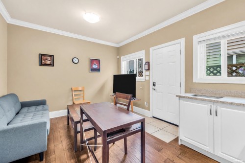 8480 Francis Road, Richmond, BC - Indoor