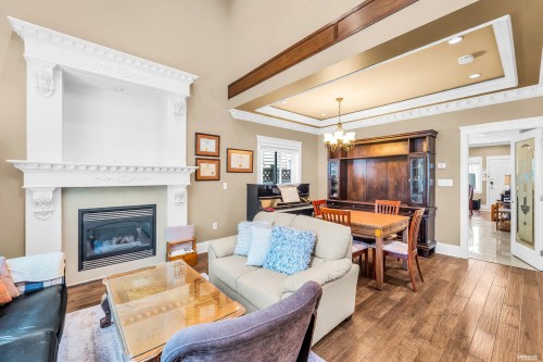8480 Francis Road, Richmond, BC - Indoor Photo Showing Living Room With Fireplace