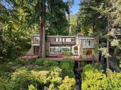 3664 Cedaridge Place West Vancouver, BC V7V 3H4