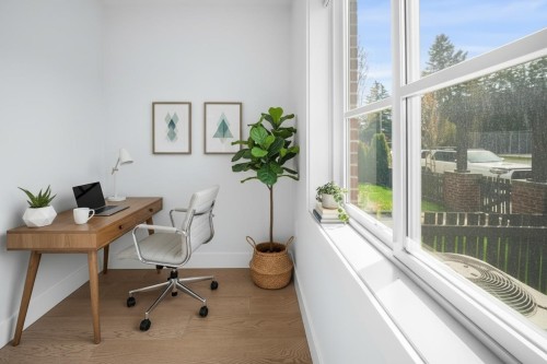 7-5377 8A Avenue, Delta, BC - Indoor Photo Showing Office