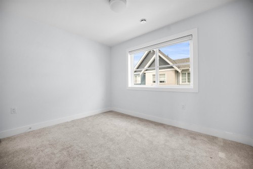 7-5377 8A Avenue, Delta, BC - Indoor Photo Showing Other Room