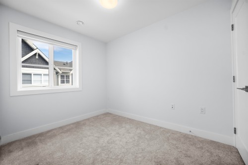 7-5377 8A Avenue, Delta, BC - Indoor Photo Showing Other Room