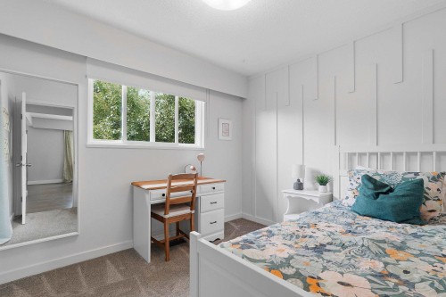 5351 Crescent Drive, Delta, BC - Indoor Photo Showing Bedroom